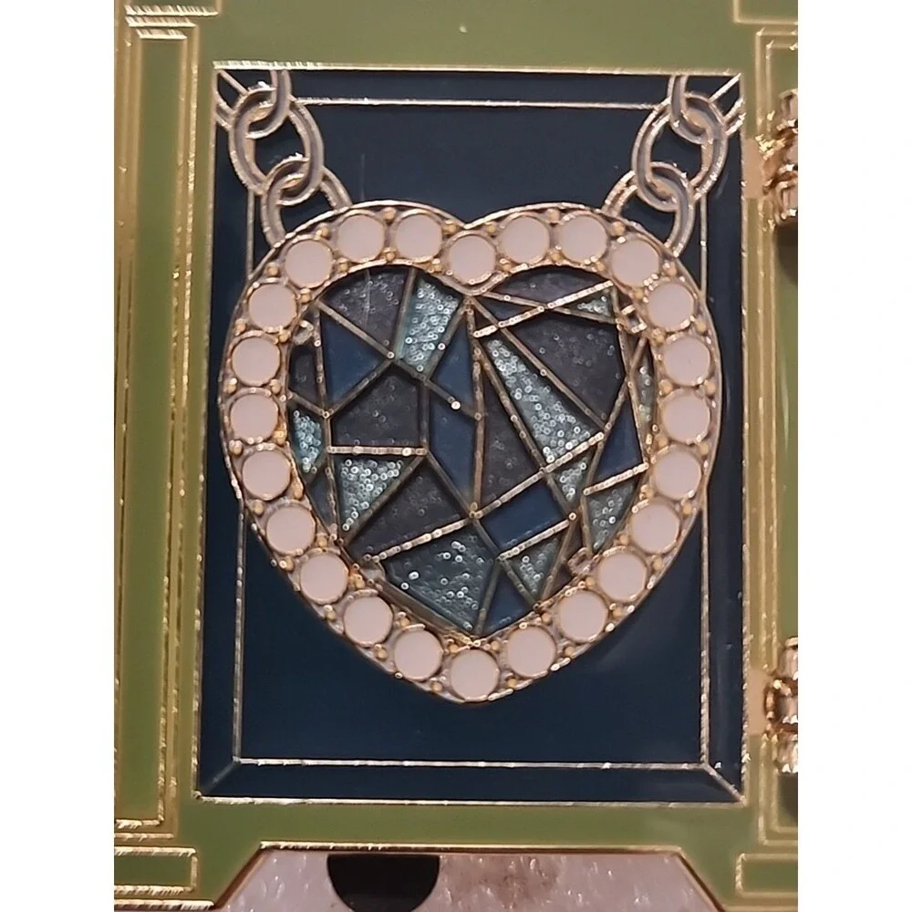Disney Pin Titanic Heart of the Ocean Hinged Safe 25th Anniversary DS 153446
